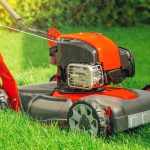 Tips Memilih Jasa Potong Rumput Terpercaya untuk Lapangan Olahraga
